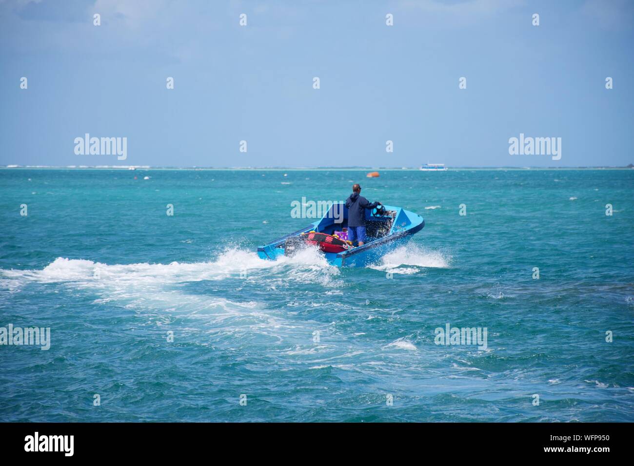 Riding by the sea hi-res stock photography and images - Alamy