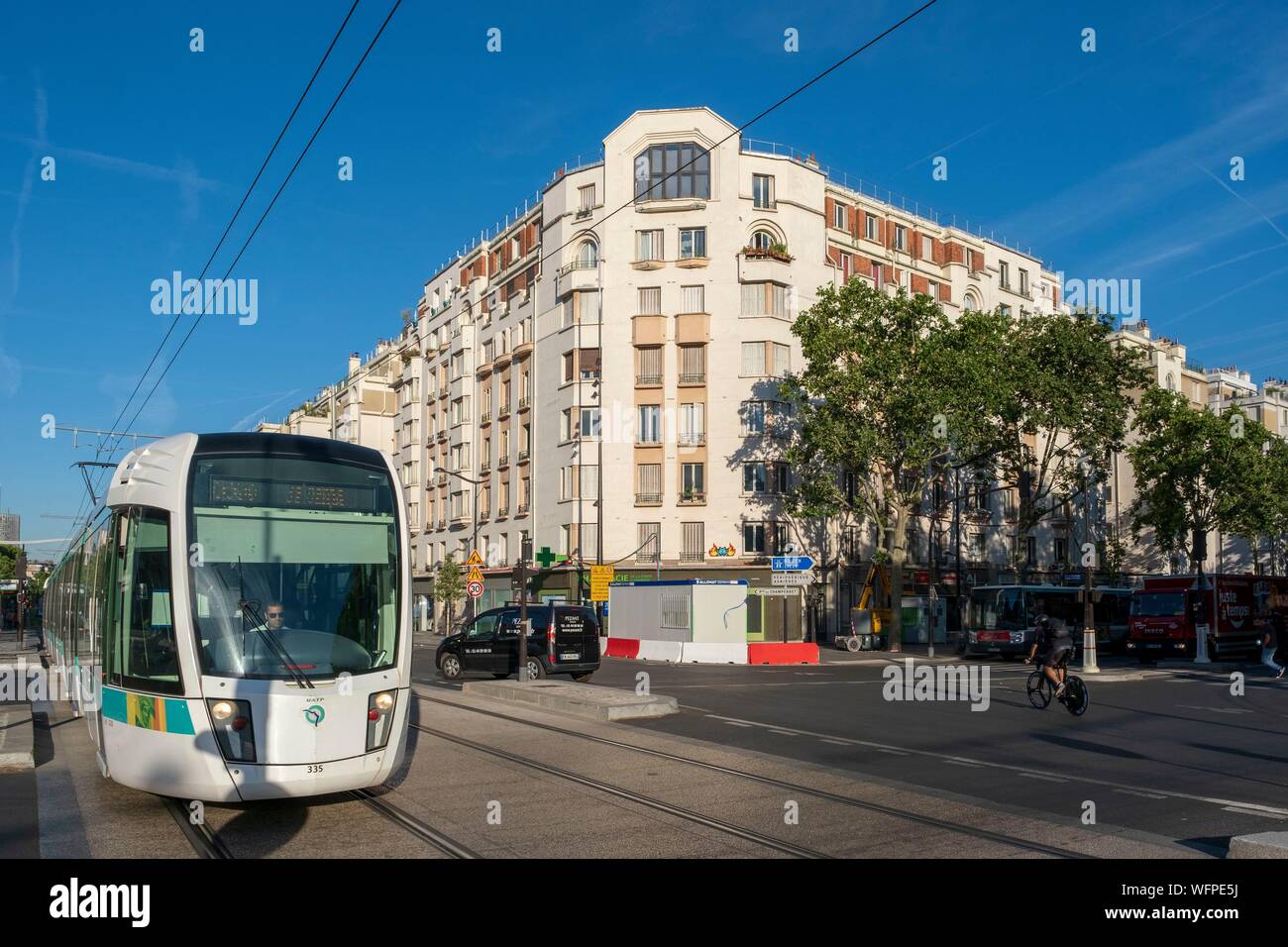 France, Paris, Porte d'Asnieres, Berthier bld, T3 tramway station Stock  Photo - Alamy