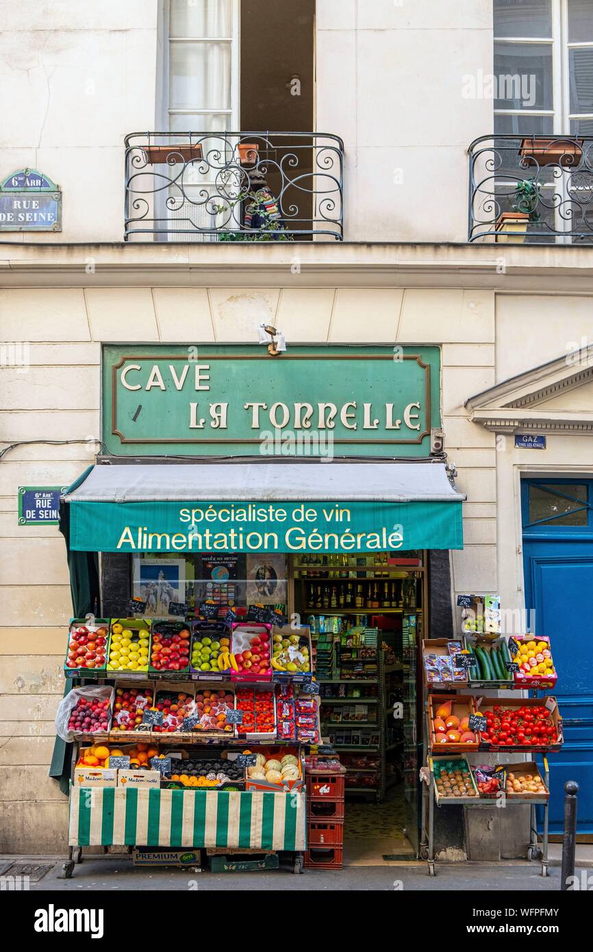 France paris grocery store hi-res stock photography and images - Alamy