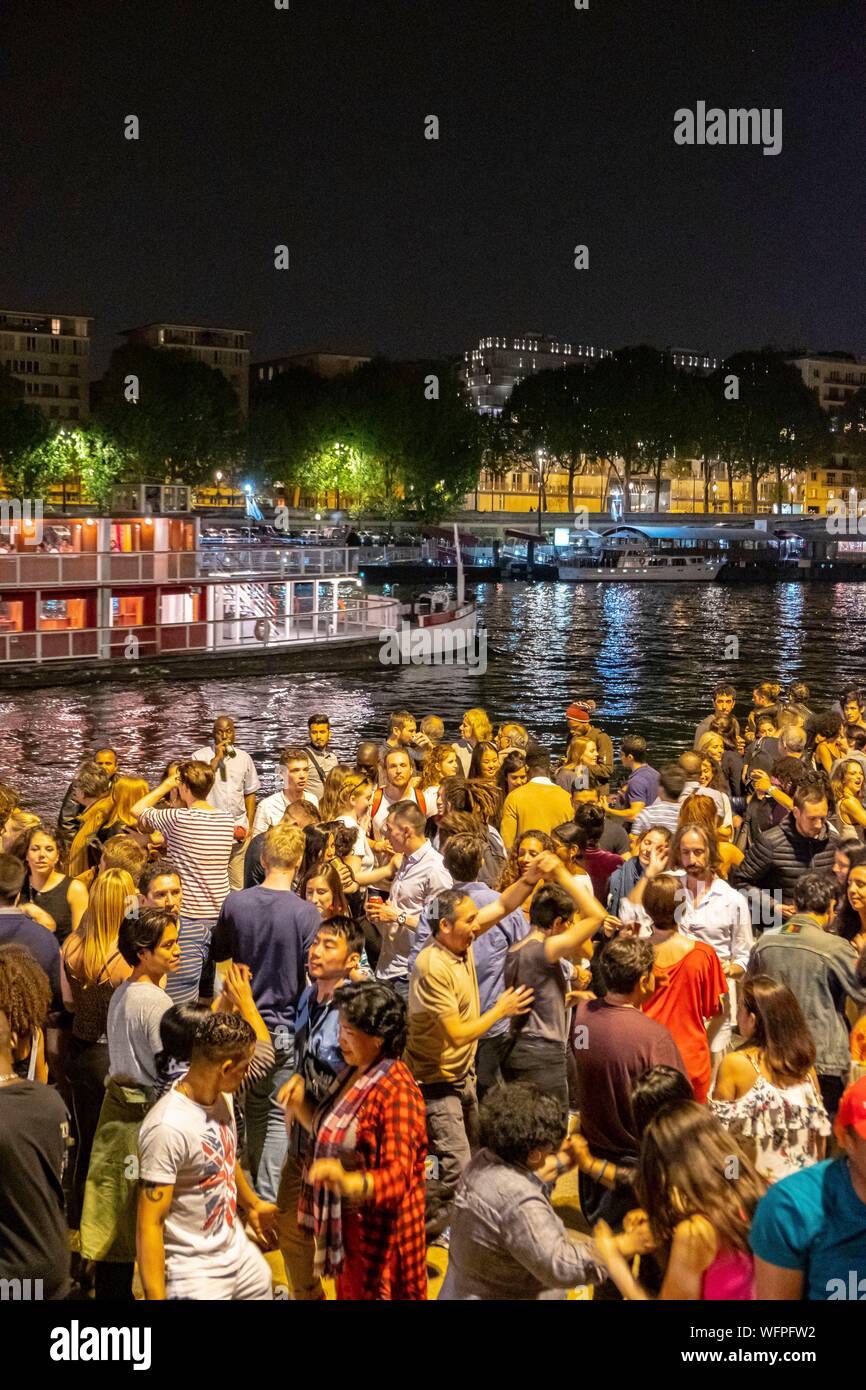 Salsa dance paris hires stock photography and images Alamy