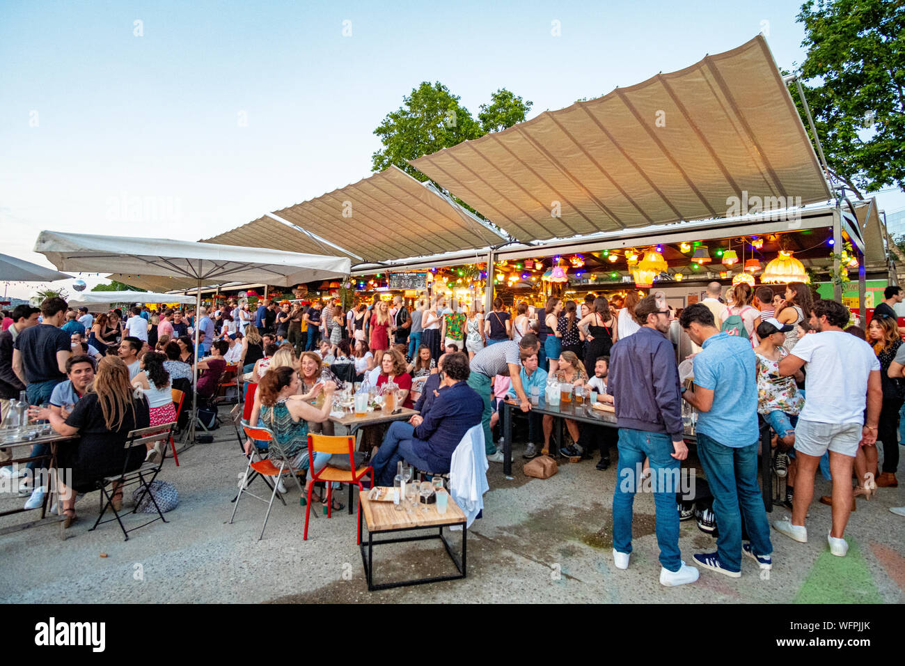 France, Paris, Javel Bas port, Quai de Seine, the La Javelle guinguette Stock Photo