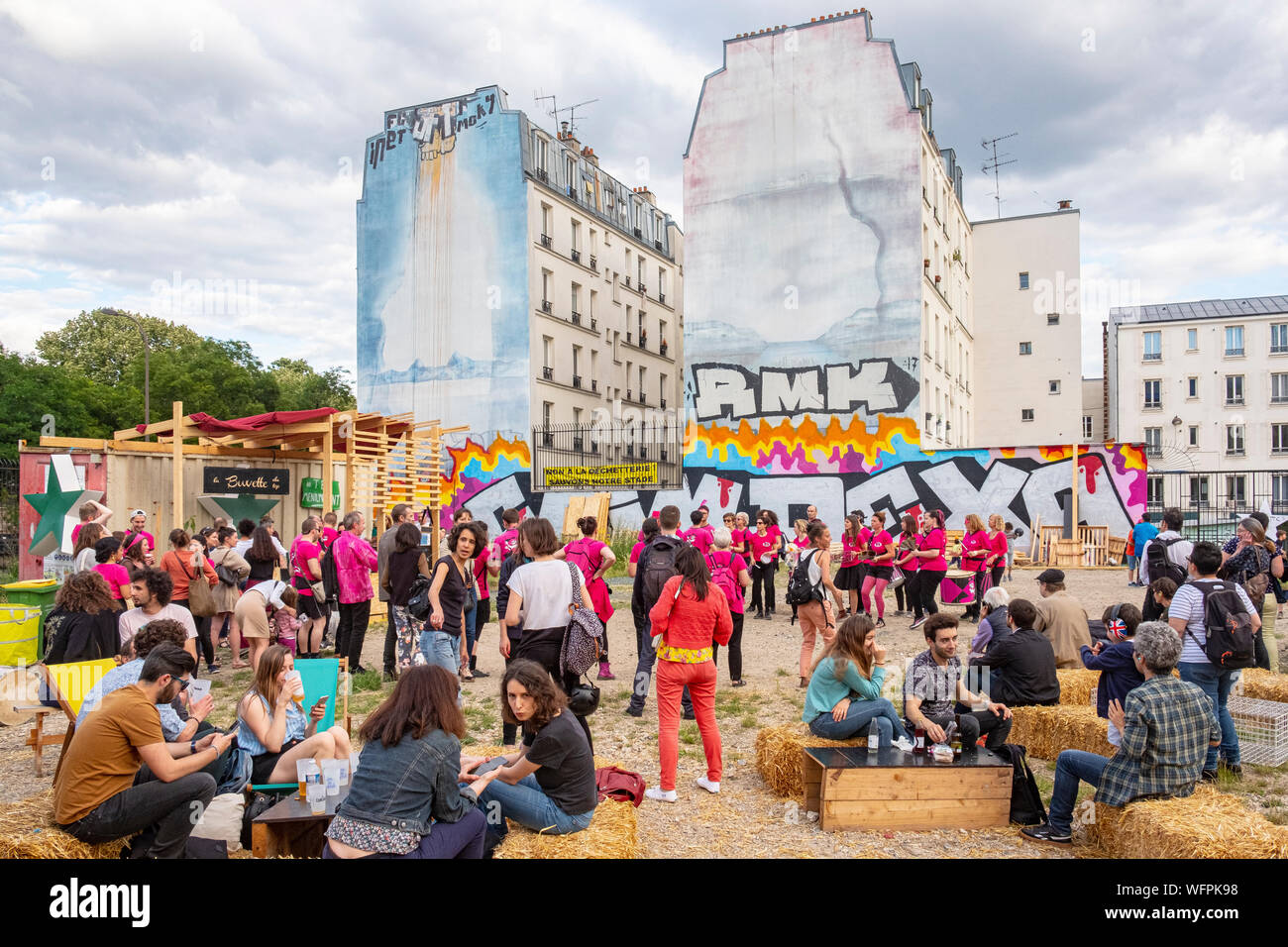 France, Paris, the Filante Base, 3000 m2 wasteland, Brazilian samba group  during the music festival Stock Photo - Alamy