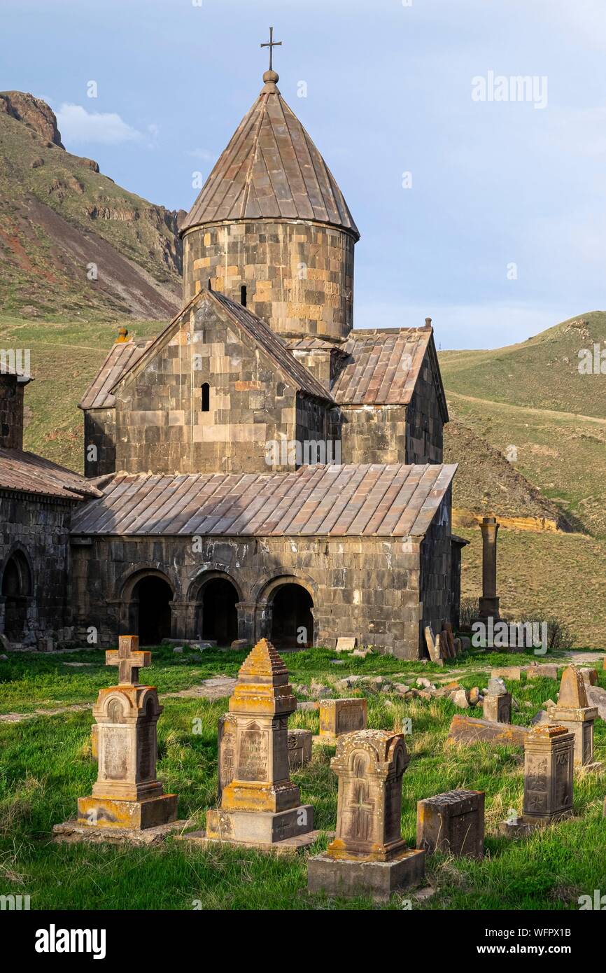 Armenia, Syunik region, Vaghatin, 11th century Vorotnavank monastery Stock Photo