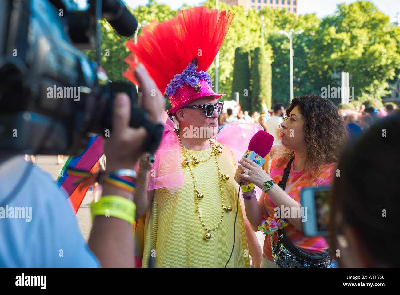Man being interviewed at Madrid Pride Stock Photo