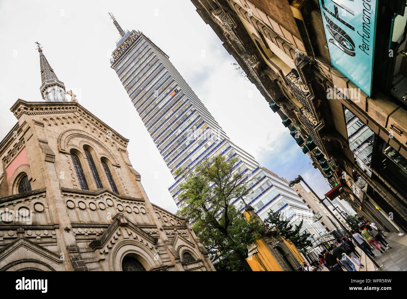 Torre mexicana hi-res stock photography and images - Alamy