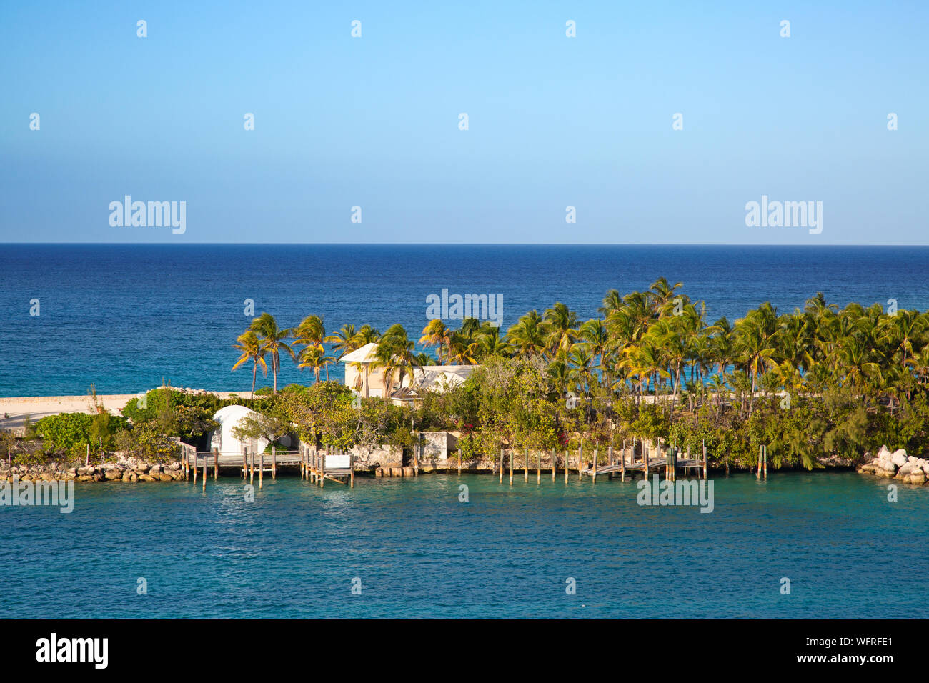 Cabbage beach on Paradise island in Nassau, Bahamas Stock Photo Alamy