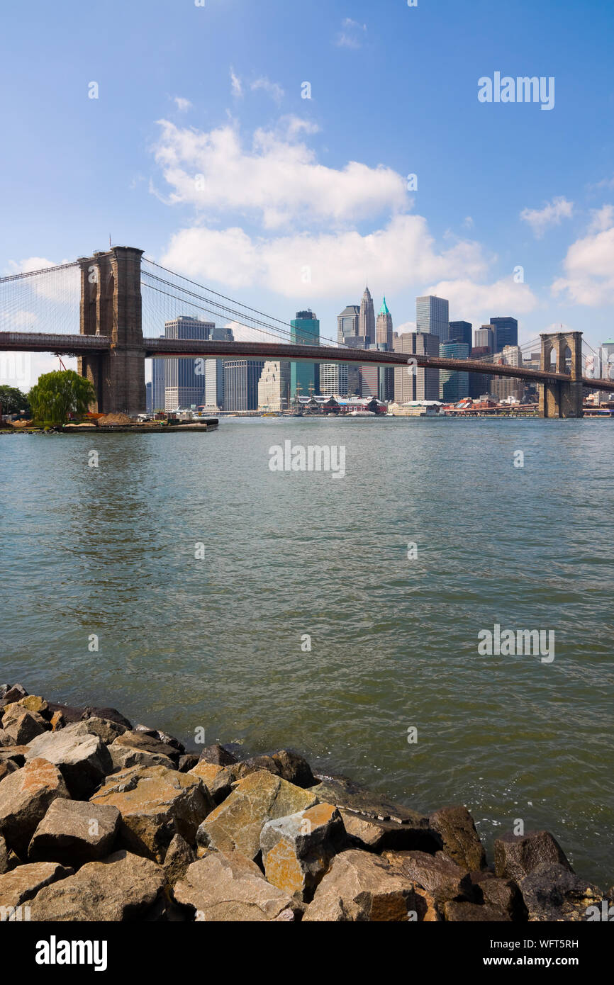 New York City, Brooklyn Bridge and Manhattan skyline Stock Photo - Alamy