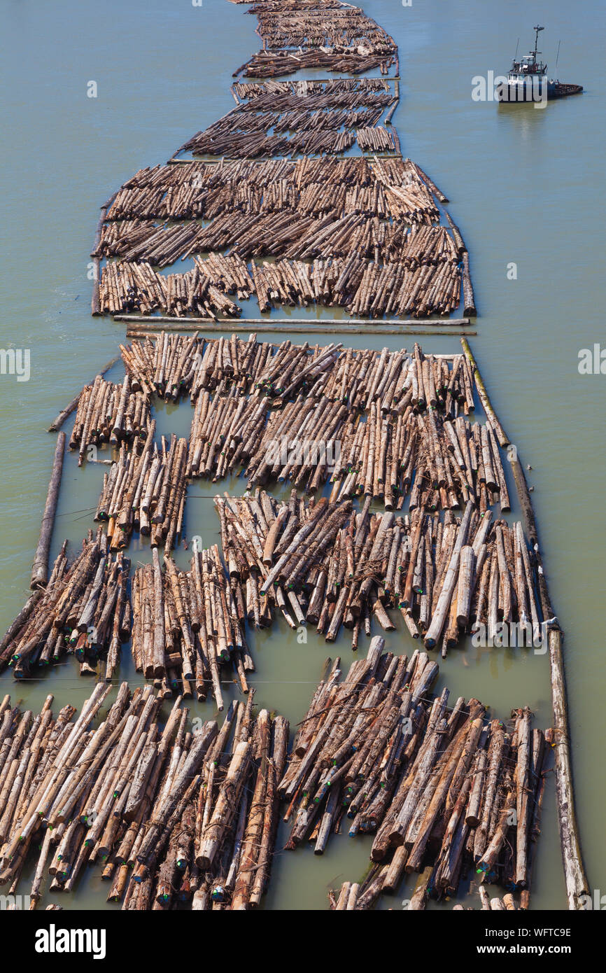 Raft towing hires stock photography and images Alamy