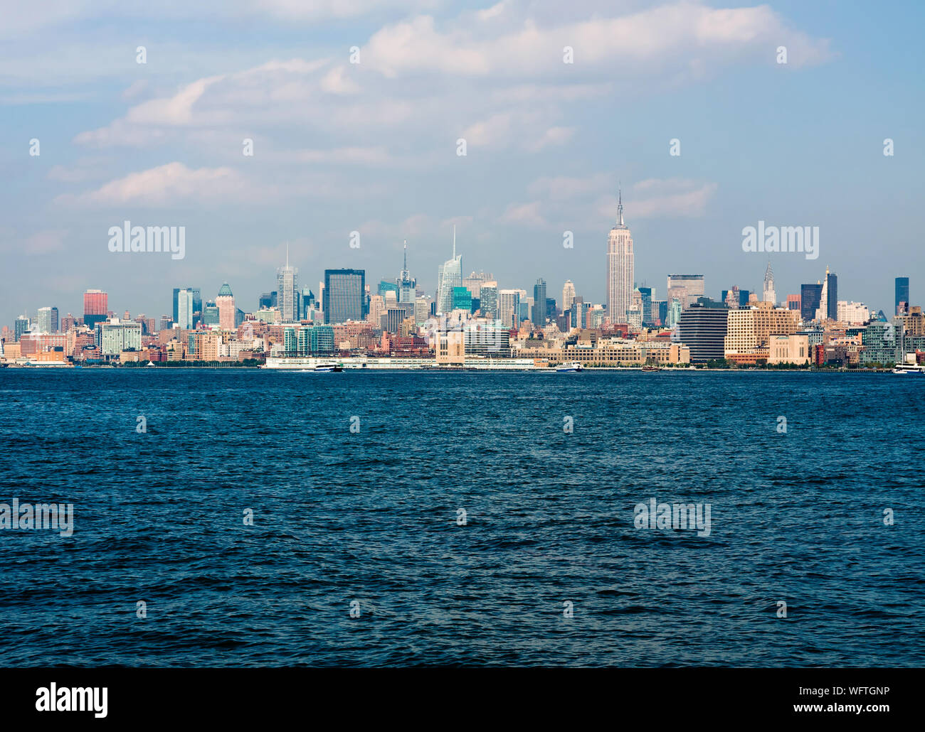 New york city america skyline hi-res stock photography and images - Alamy
