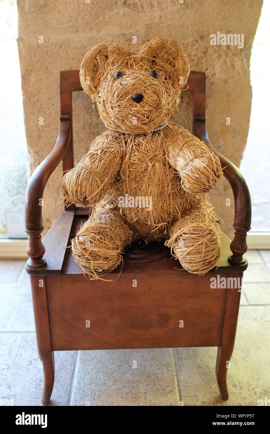 wooden chairs for teddy bears