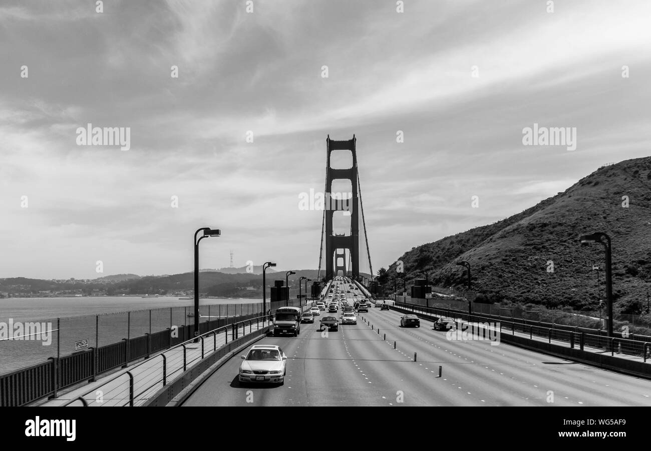 Cars road railing Black and White Stock Photos & Images Alamy