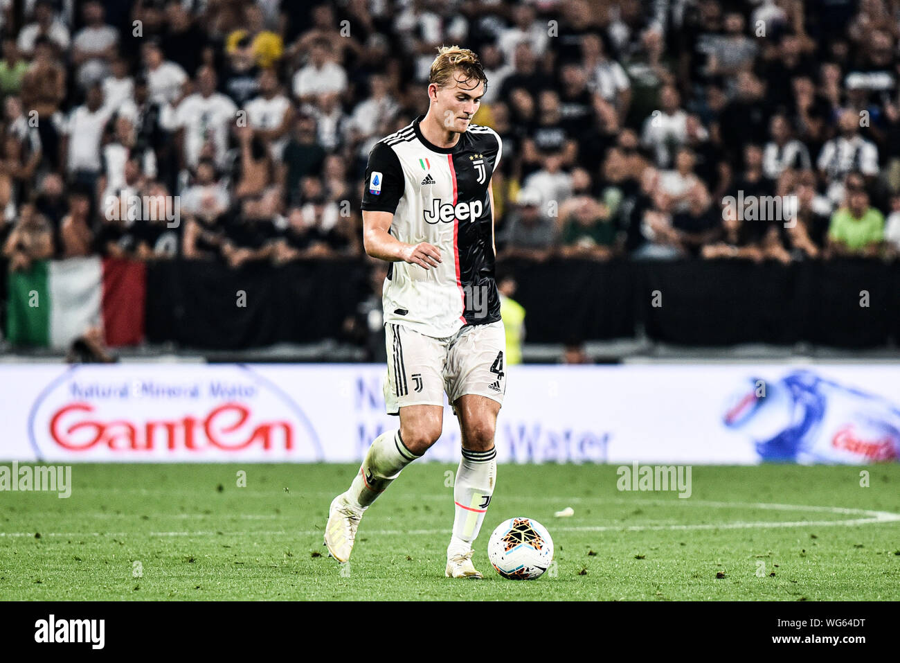Matthijs de ligt juventus napoli hi-res stock photography and images - Alamy