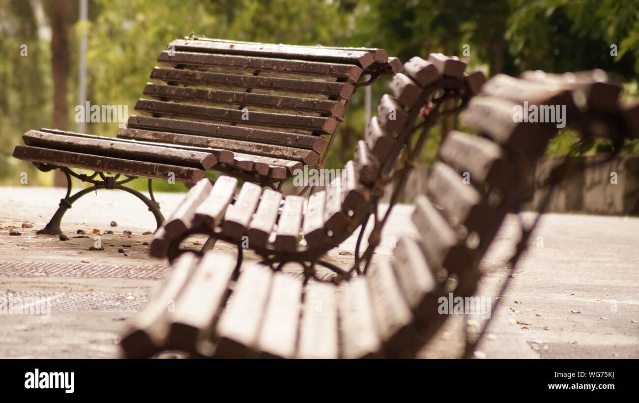 Park bench, side view, empty hi-res stock photography and images - Alamy