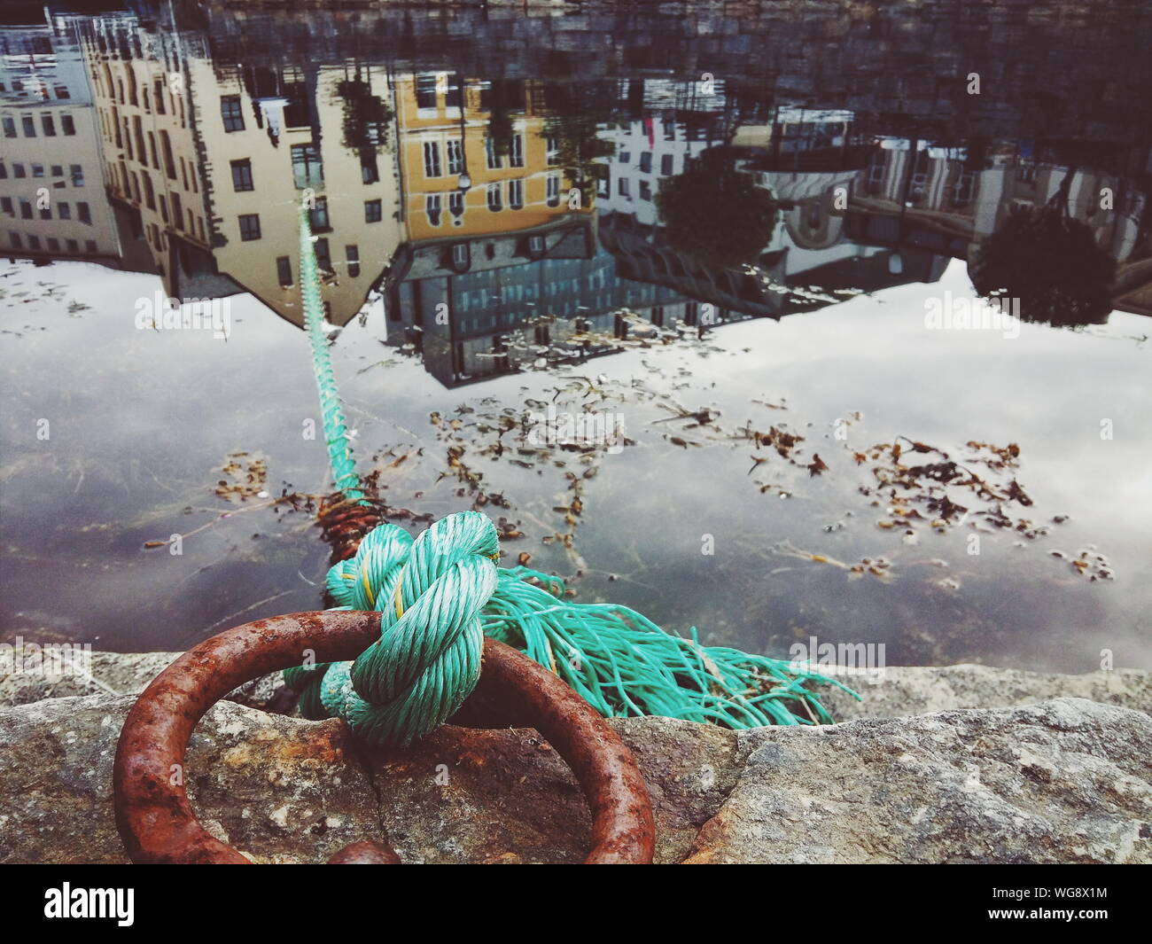 Mooring structure hi-res stock photography and images - Alamy