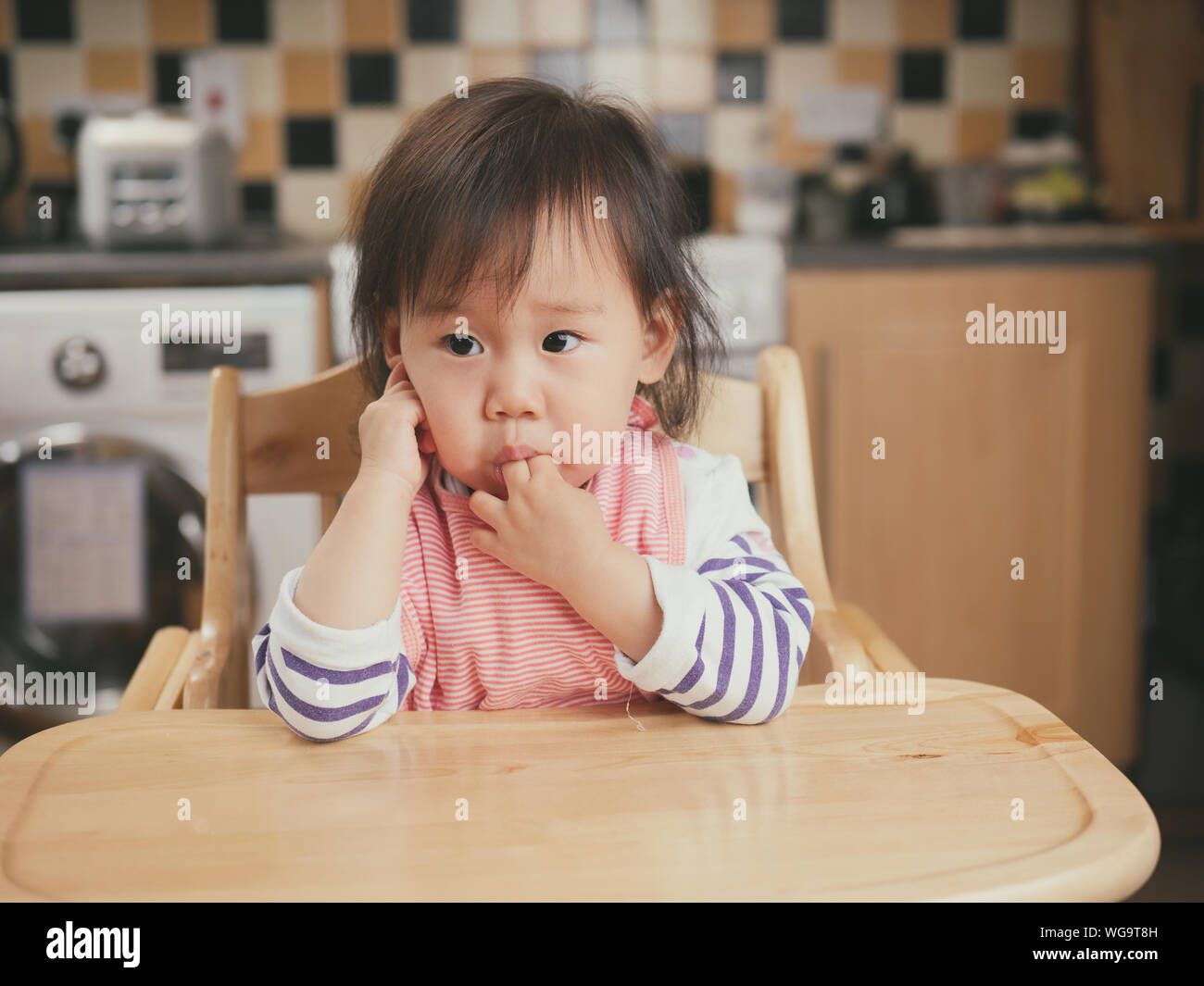 Baby fingers in mouth hires stock photography and images Alamy