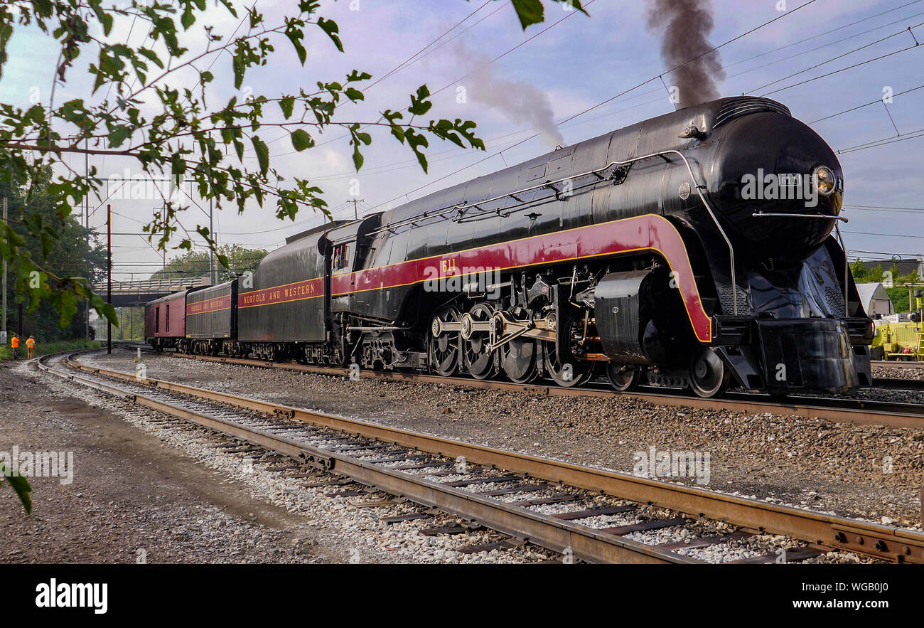 Norfolk & Western 611 arriving at the Strasburg Rail Road under full steam with black smoke Stock Photo