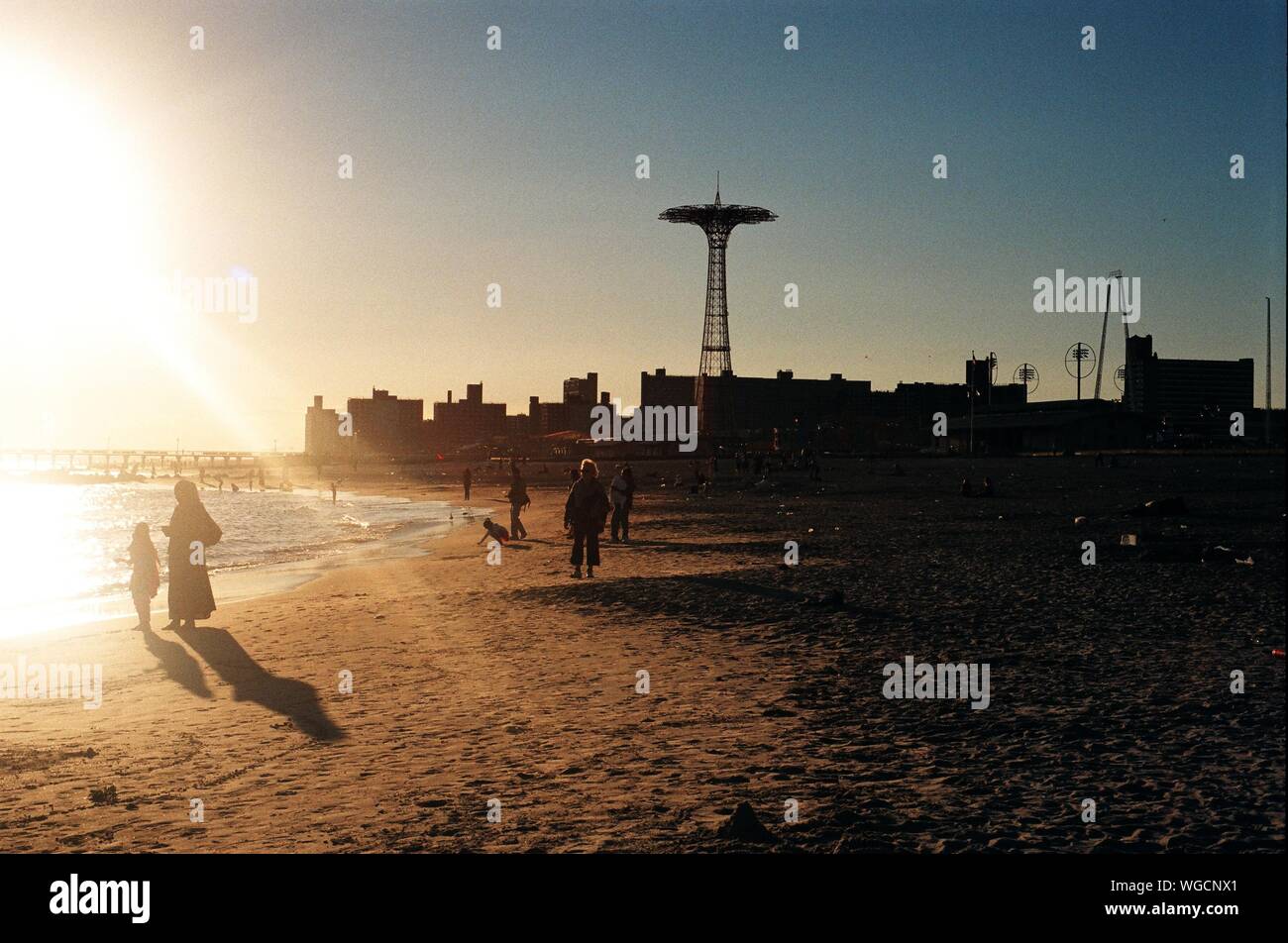 Shore of coney island beach hi-res stock photography and images - Alamy