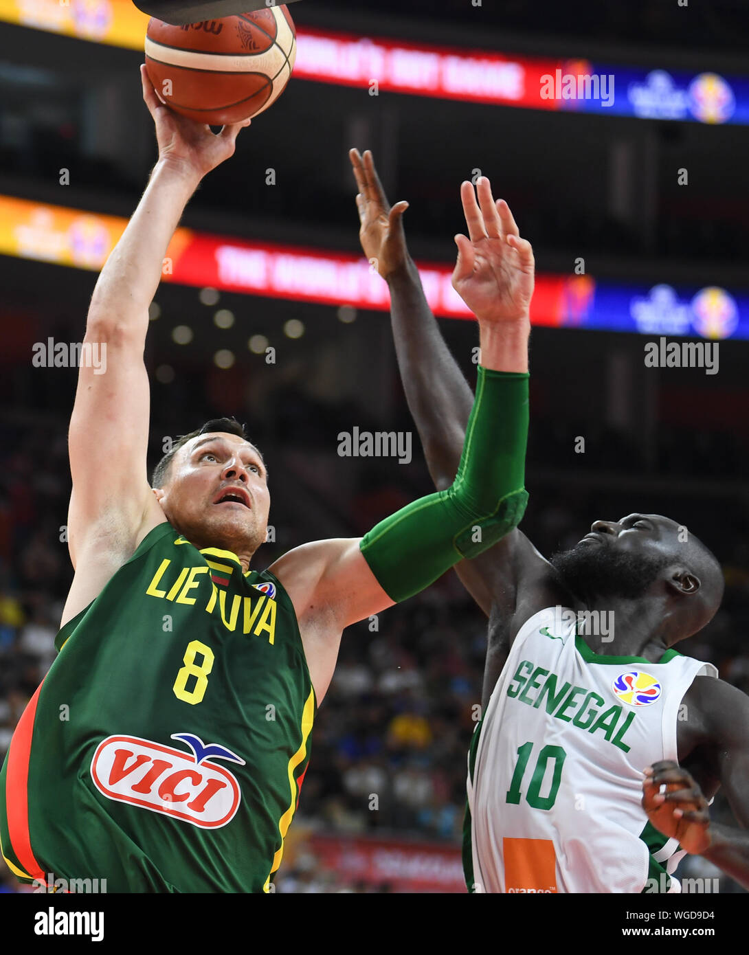 Dongguan. 1st Sep, 2019. Jonas Maciulis (L) of Lithuania goes for the basket during the group H match between Lithuania and Senegal at the 2019 FIBA World Cup in Donggguan, south China's Guangdong Province, Sept.1, 2019. Credit: Deng Hua/Xinhua/Alamy Live News Stock Photo