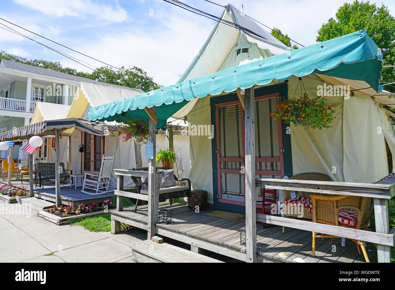 Tent Cabin Stock Photos Tent Cabin Stock Images Page 3 Alamy
