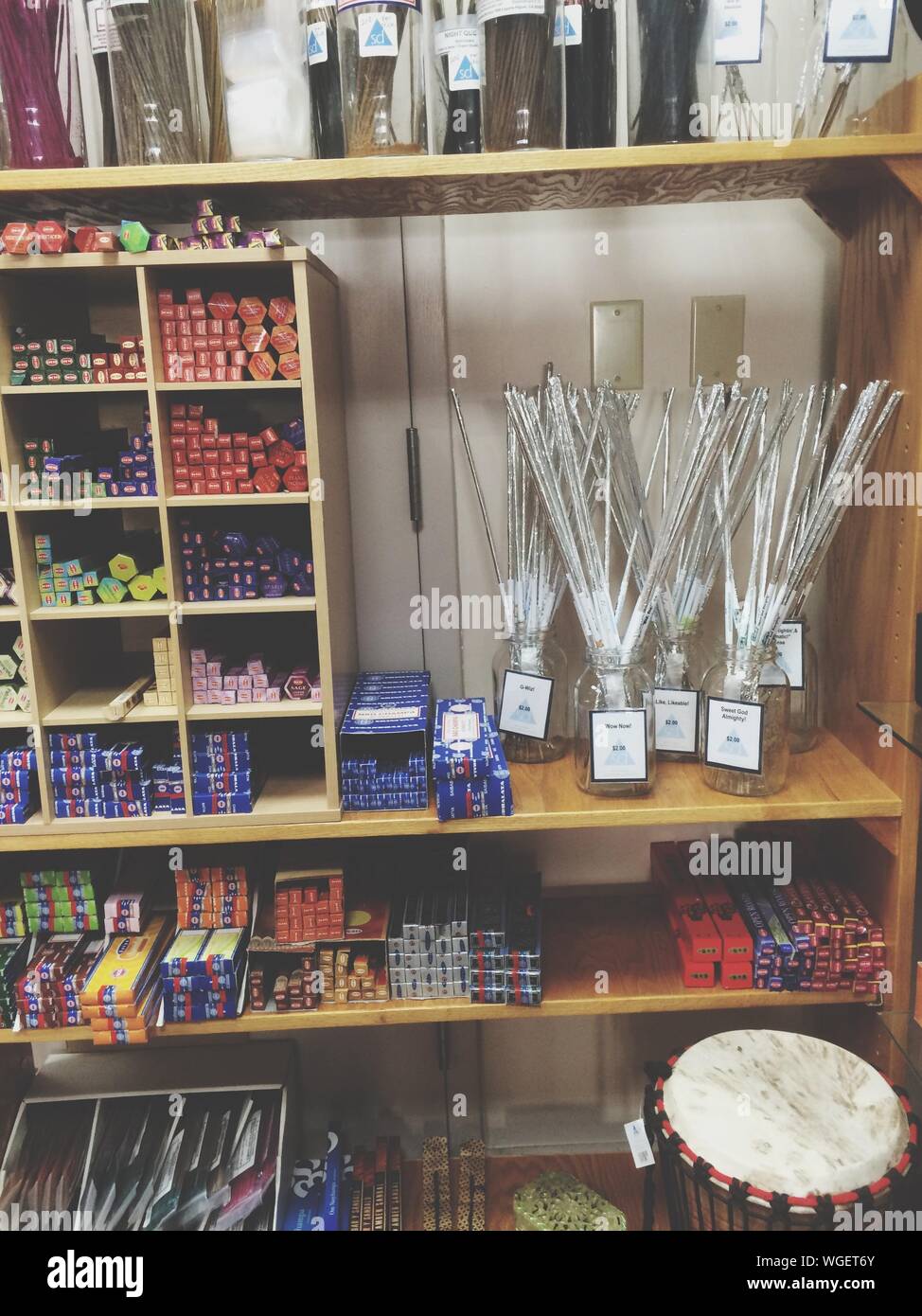 Shop incense sticks hires stock photography and images Alamy