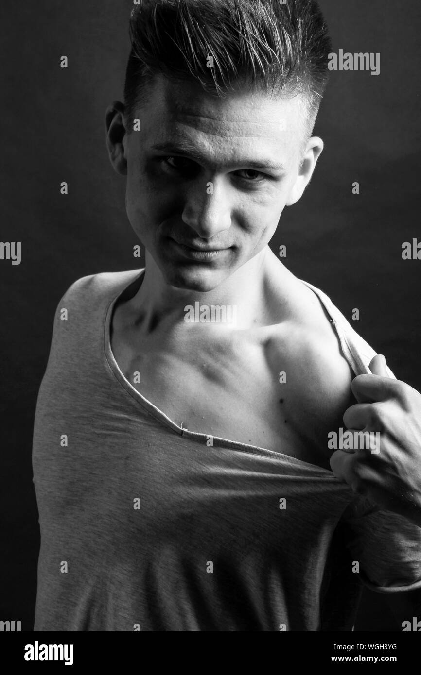 pulling shirt black and white