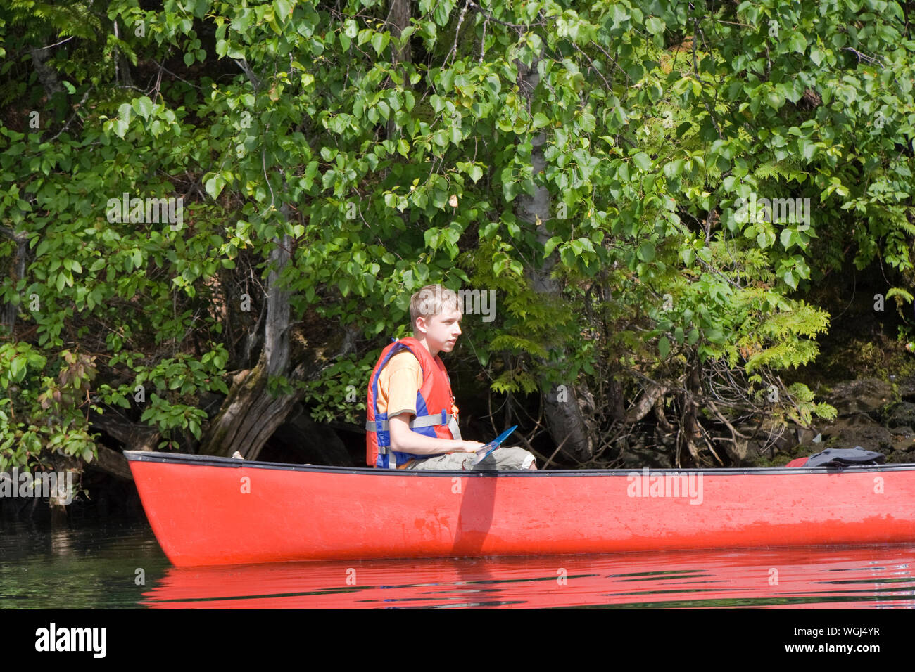 Canoeing life jacket hires stock photography and images Alamy