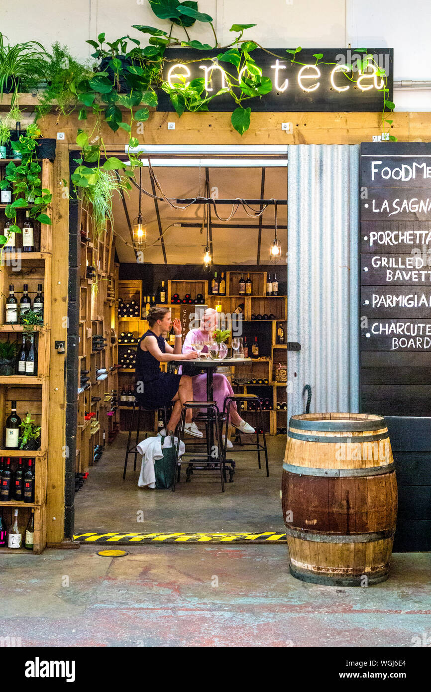 Bottles and Battles, Enoteca wine specialist at Mercato Metropolitano in Elephant & Castle, London, UK Stock Photo