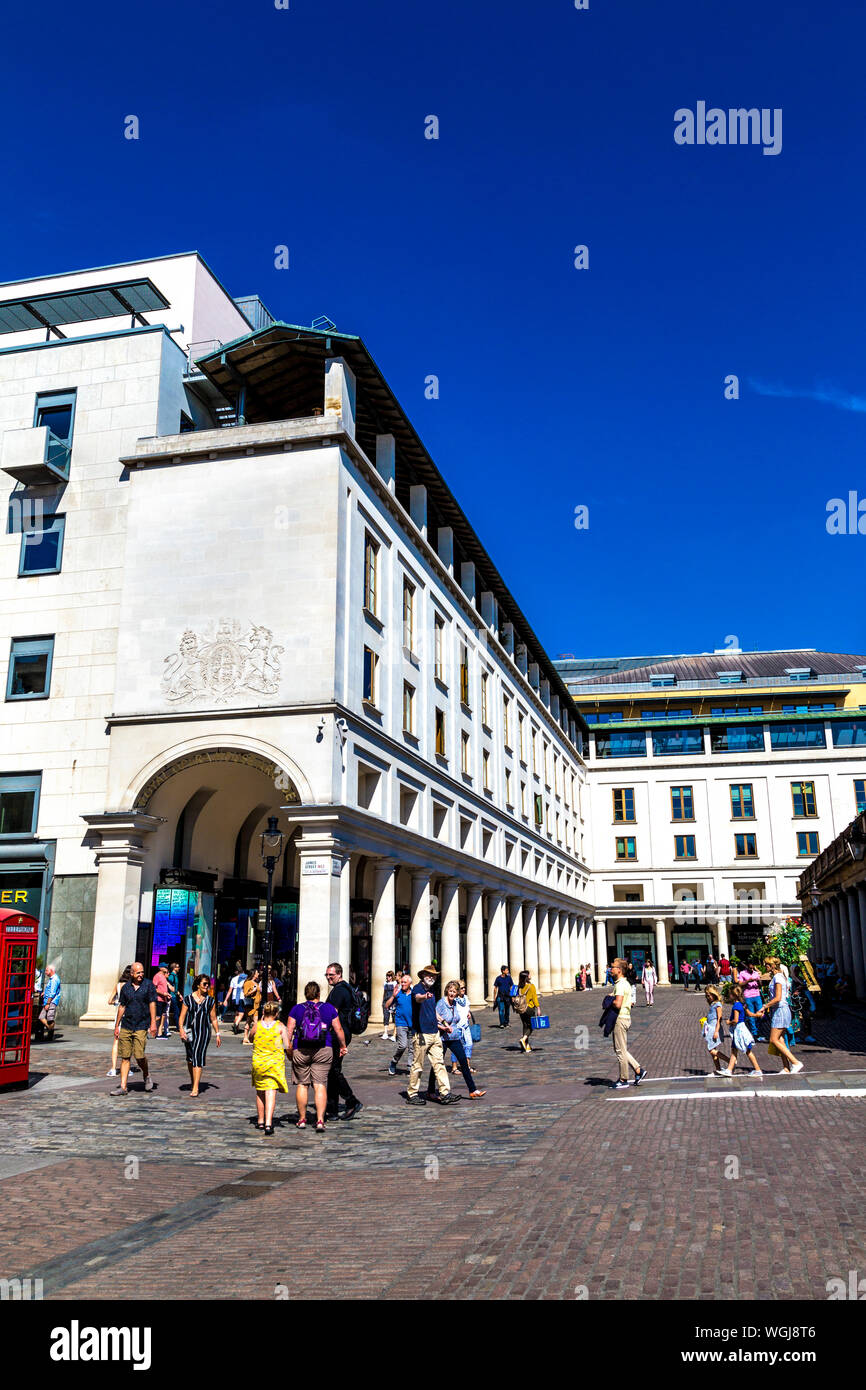 Royal Opera House in Covent Garden, London, UK Stock Photo