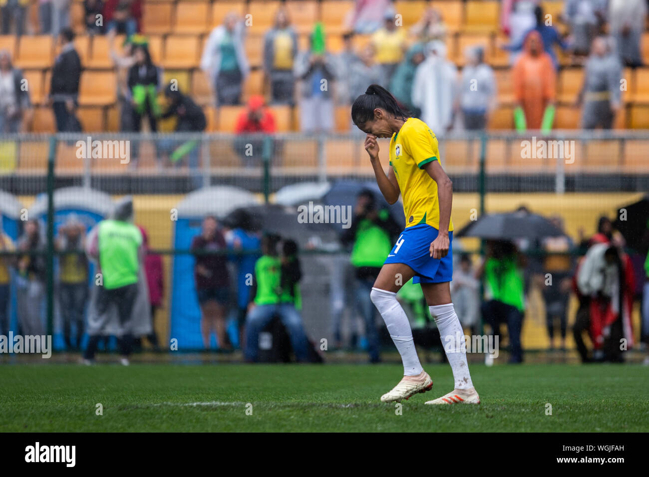 SÃO PAULO, SP - 01.09.2019: BRAZIL X CHILE - Bruna Benites regrets missed penalty. Uber Women's Soccer Cup - Chilean national team wins the Brazilian women's soccer team on penes after a 0-0 draw in normaormal time. With a lot of rain, which dited the football of both tea teams, and with audience of 15,047 paying and income of $ 174,073.00. The match took place this Sunday, September 1st, 2019, at Pacaembu Stadium, in São Paulo. (Photo: Van Campos/Fotoarena) Stock Photo