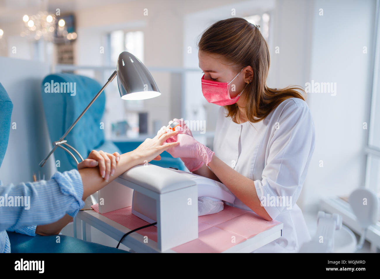 Polishing procedure hi-res stock photography and images - Alamy