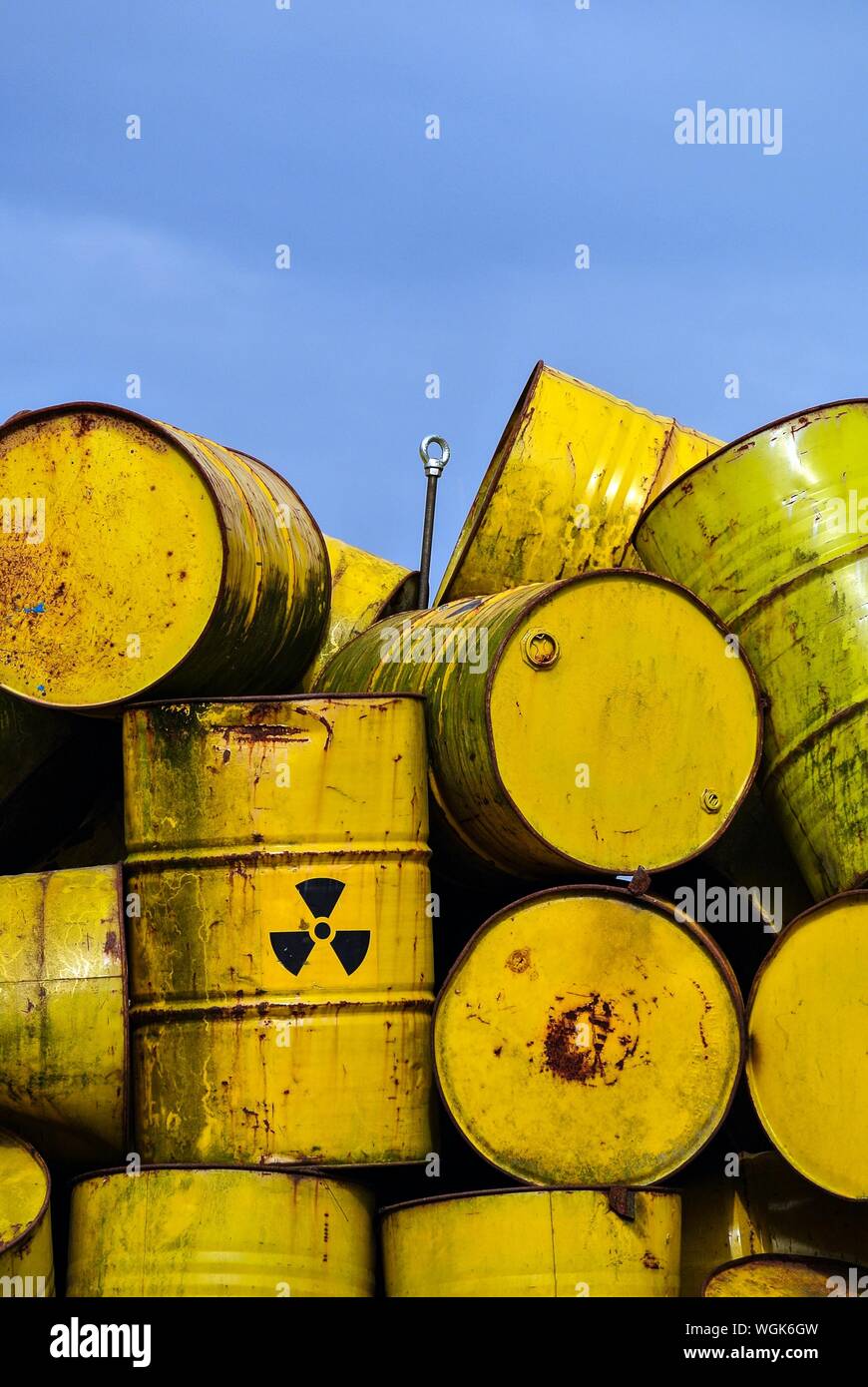 Stacked drums hires stock photography and images Alamy