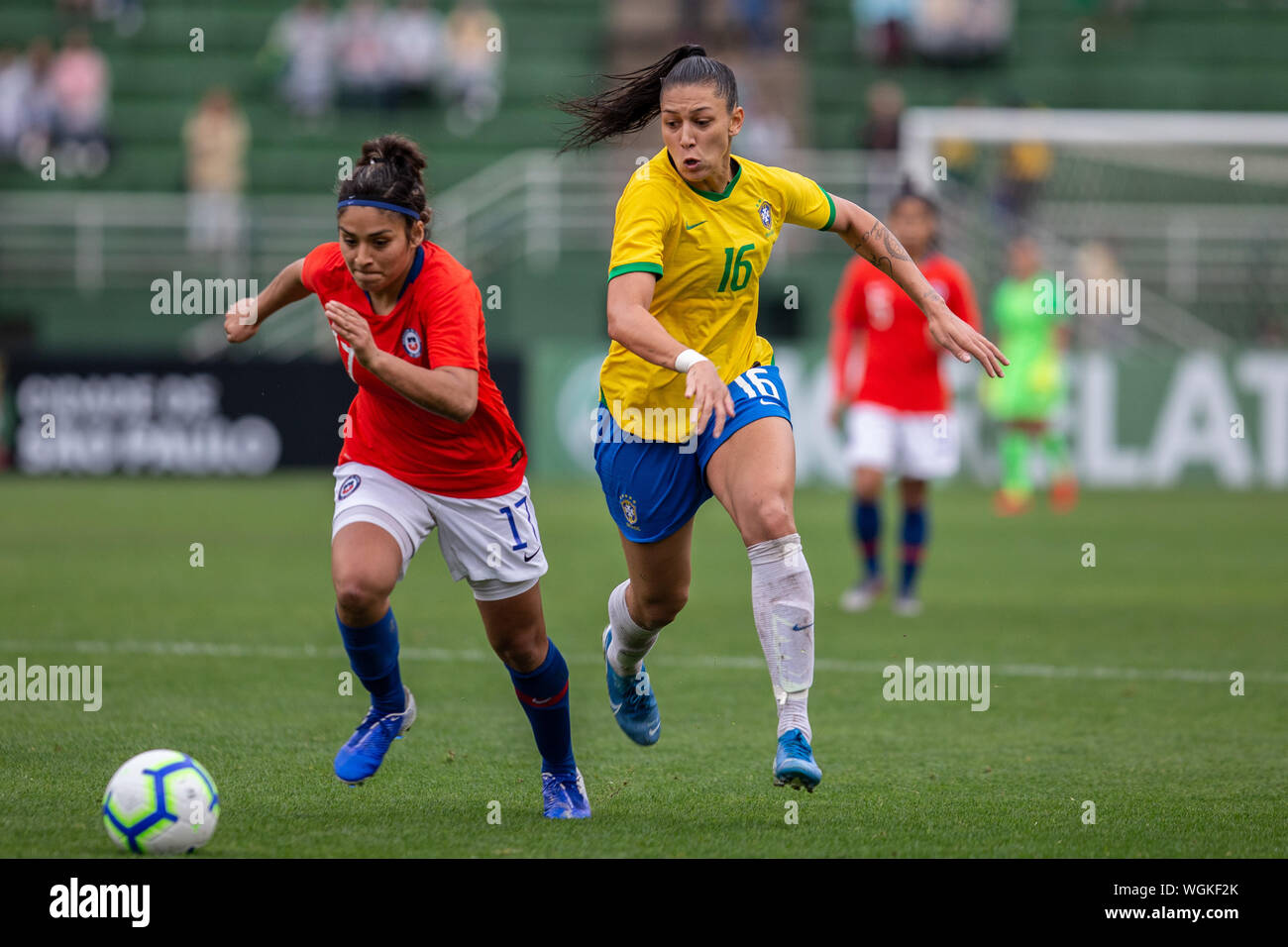 SÃO PAULO, SP - 01.09.2019: BRAZIL X CHILE - Uber Women'ccer Cup Cup - Chilean national team wins the Brazilian women&#3soccer tea team on penaltieser a 0-0 dra draw in normal time. With a lot of rain, which disruptee football oll of both teams, and with audience of 15,047 paying and income of $ 174,073.00. The match took place this Sunday, September 01, 2019, at the PaBeatriz Stadium. Dispute played during the match Uber Women's So Cup Cup - Chilean Team wins the Brazilian women's soccer team on penalties, after a 0-0w in normal mal time. With a lot of rain, which disrupted the fo Stock Photo