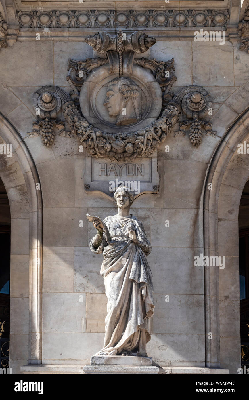 PARIS, FRANCE - AUGUST 04, 2018: Statue of German composer Franz Joseph Haydn (1732 –1809) on the exterior of the Palais Garnier building Stock Photo