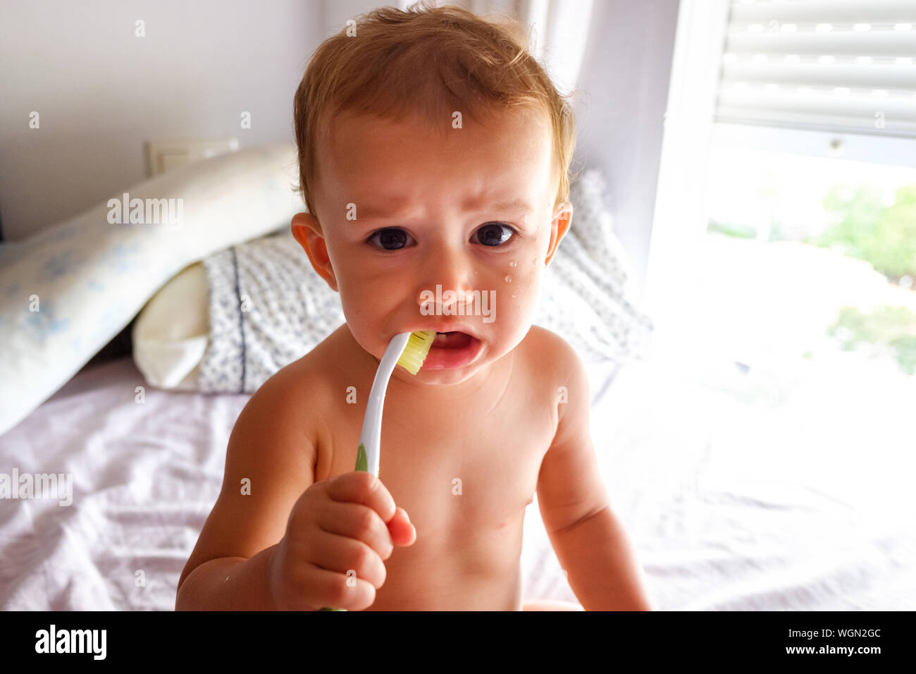 when to use toothbrush for baby
