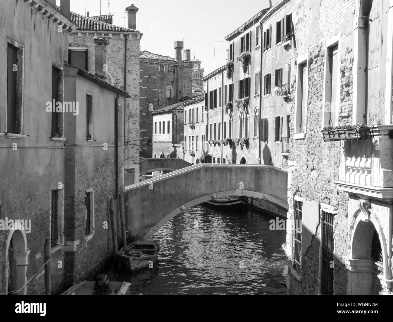 Old bridges Black and White Stock Photos & Images - Alamy
