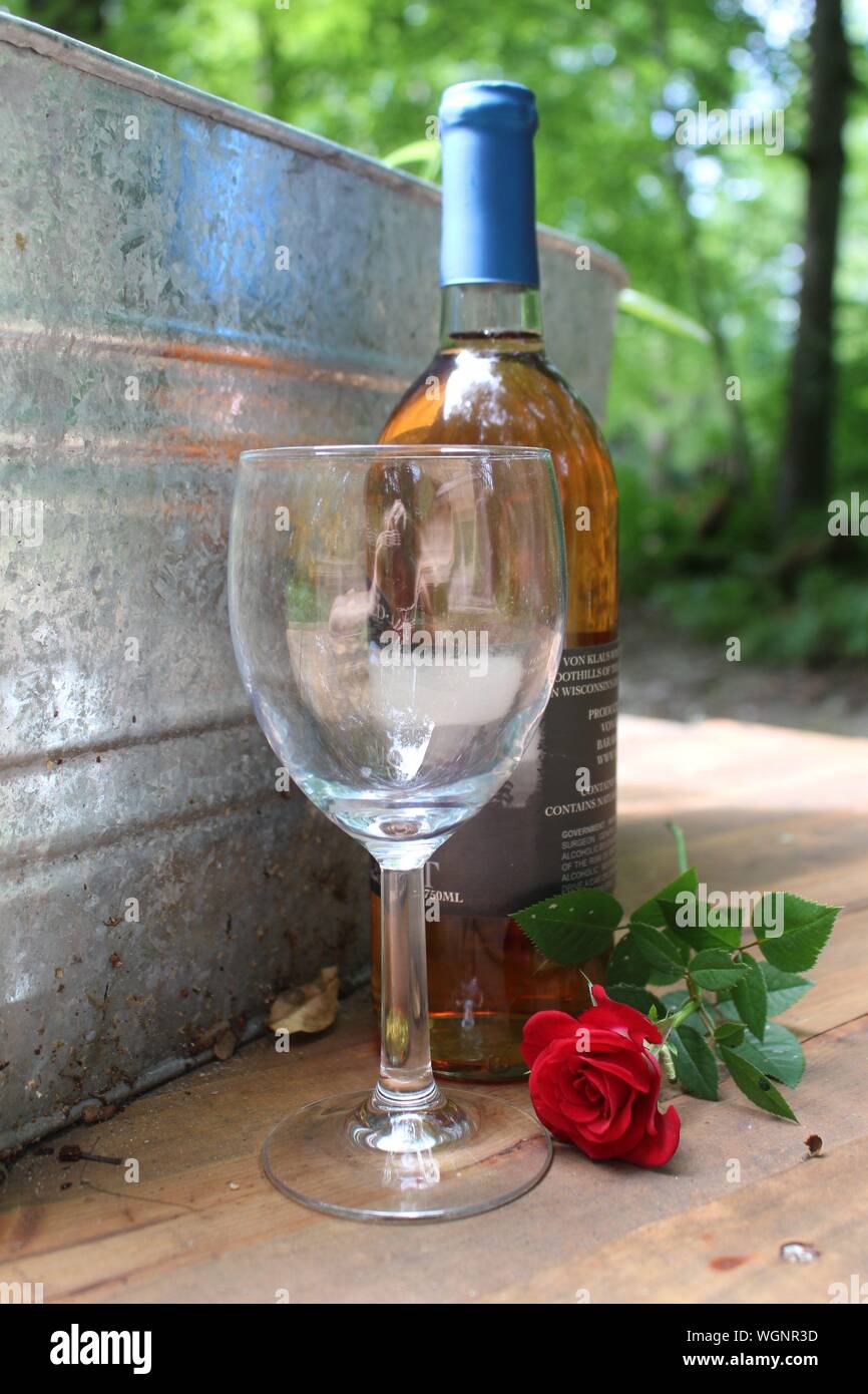 Galvanized tub hires stock photography and images Alamy