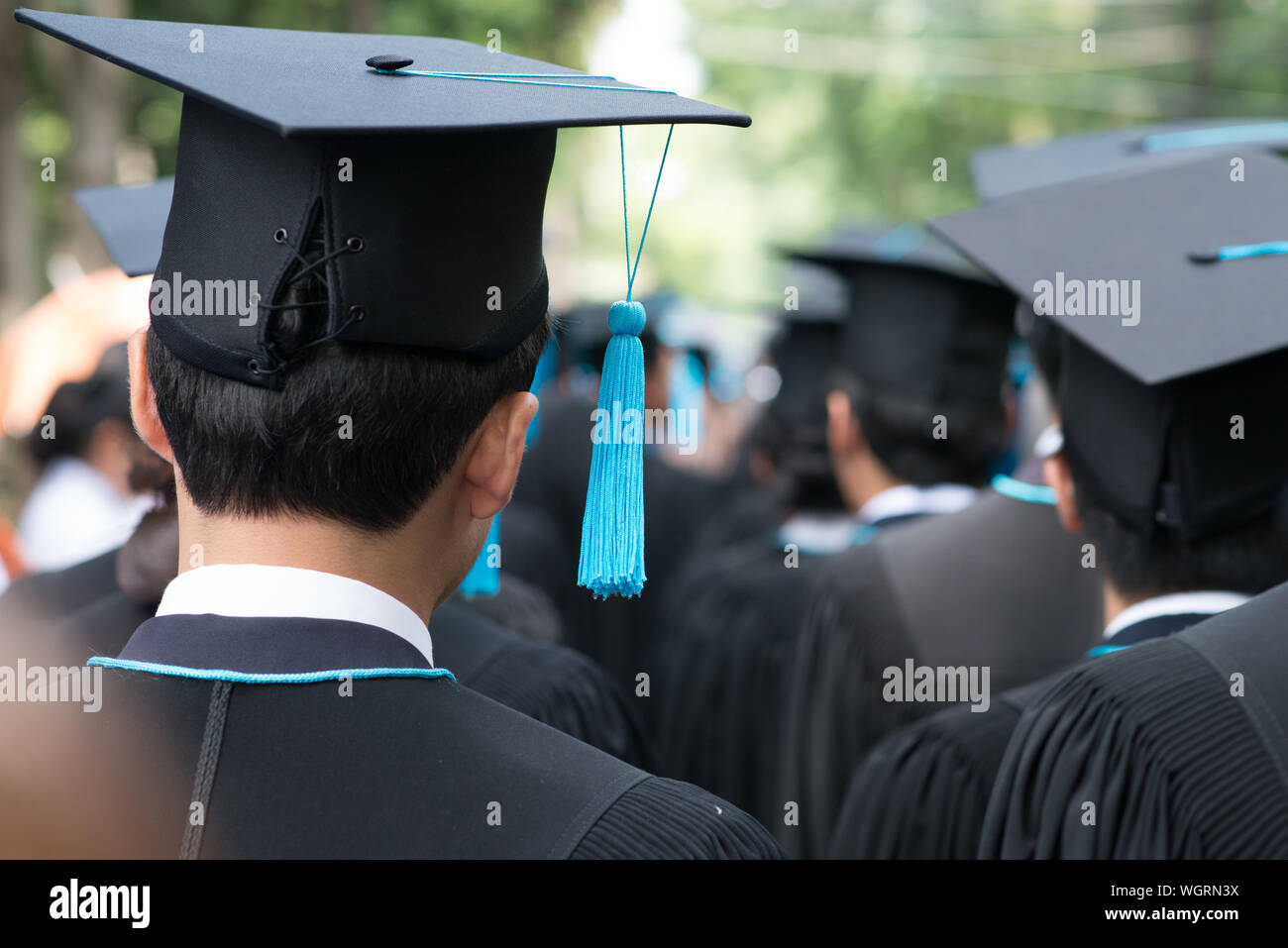 Group of people graduation ceremony hi-res stock photography and images ...