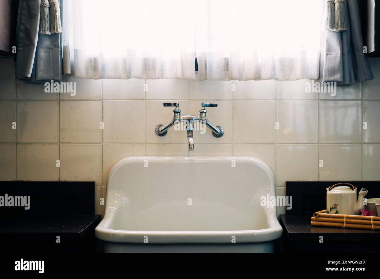 Bathroom Sink Japan High Resolution Stock Photography And Images Alamy Bathroom Sink Japan High Resolution Stock Photography And Images Alamy