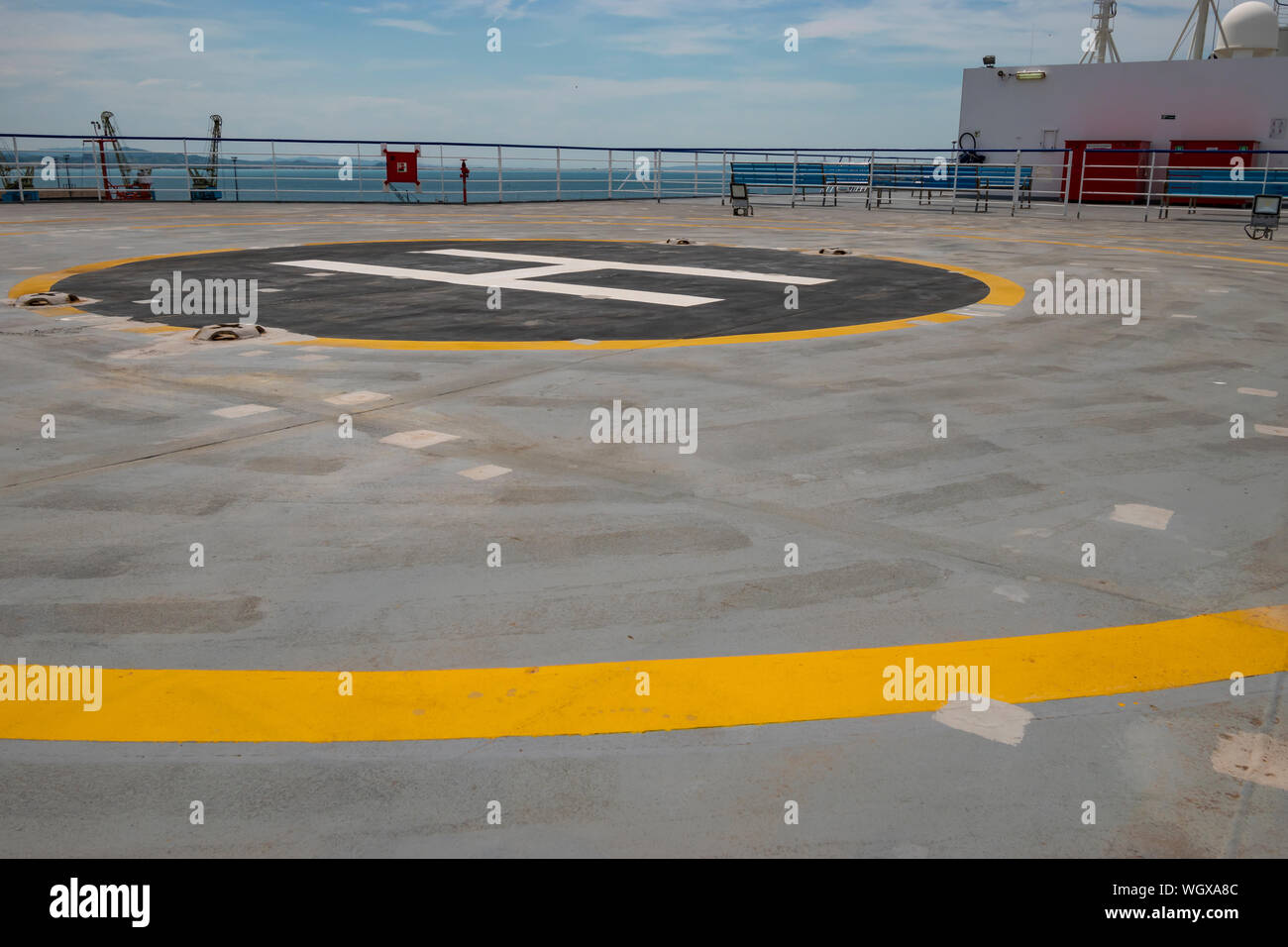 Helicopter landing pad by the ocean hires stock photography and images