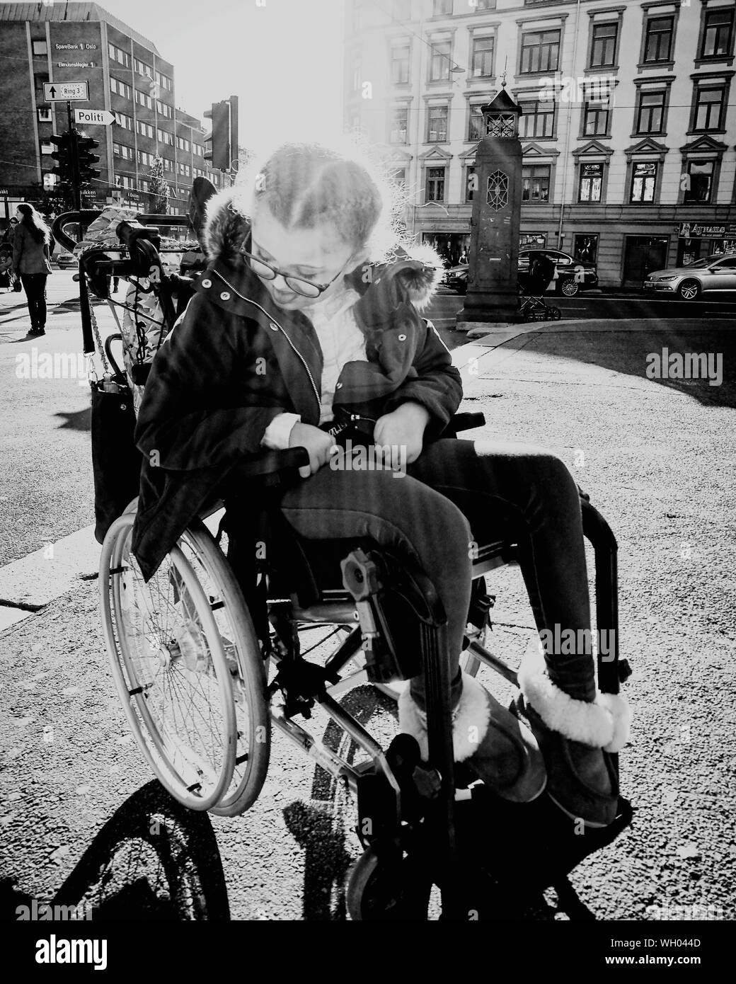 Happy wheelchair people hi-res stock photography and images - Alamy