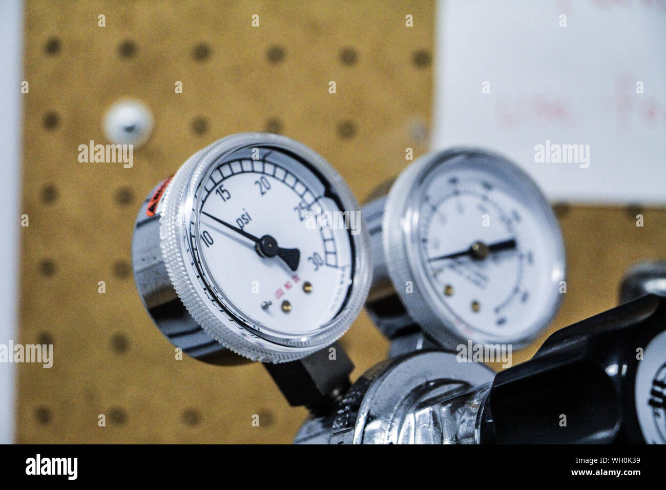 Machinery and gauges hires stock photography and images Alamy