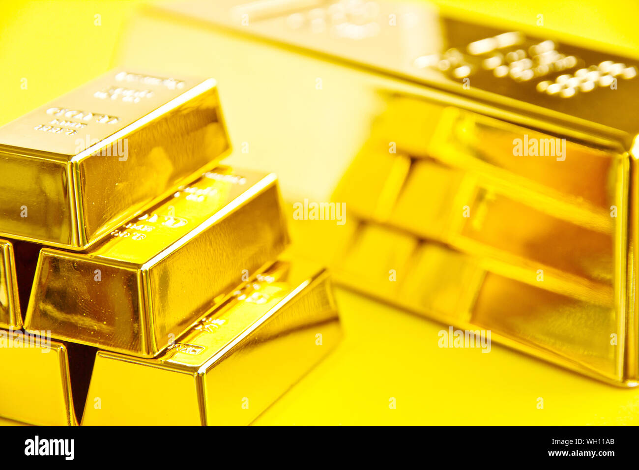 Gold ingots hires stock photography and images Alamy