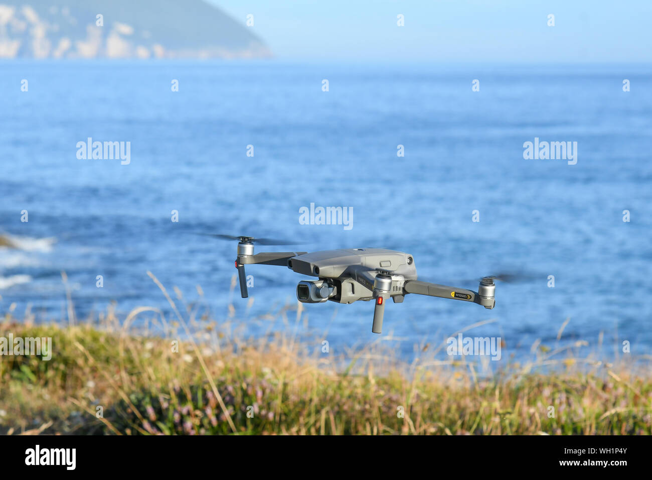 Drone flying near sea hi-res stock photography and images - Alamy