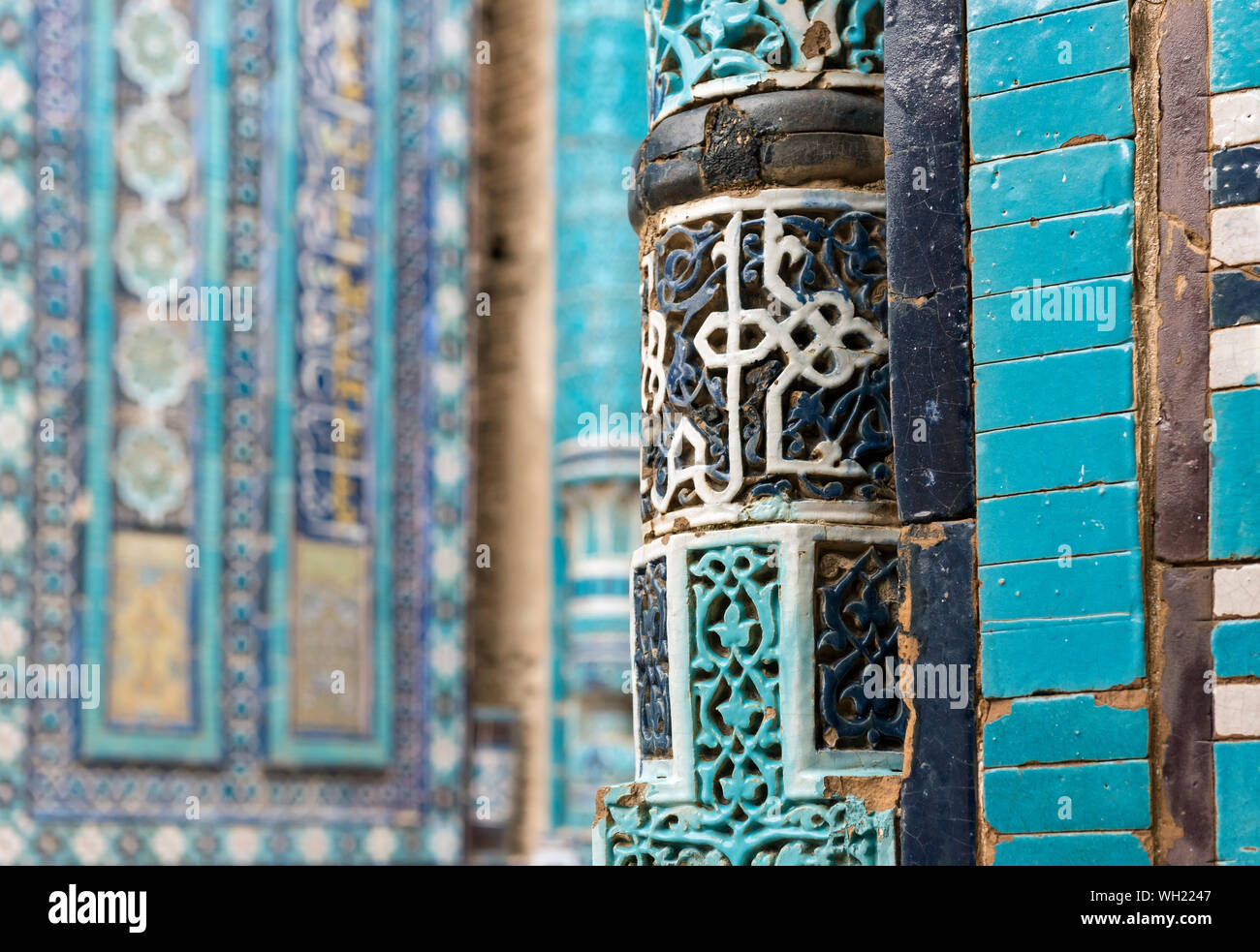 Close-up of tilework at Shah-i-Zinda (Shohizinda) Necropolis, Samarkand, Uzbekistan Stock Photo