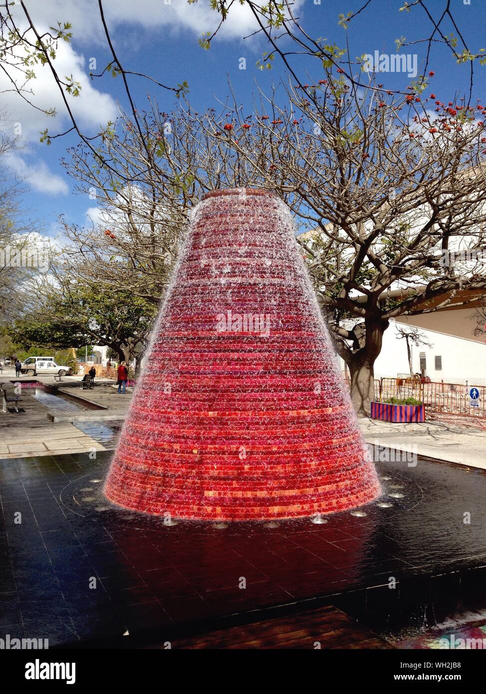 Red water fountain hires stock photography and images Alamy