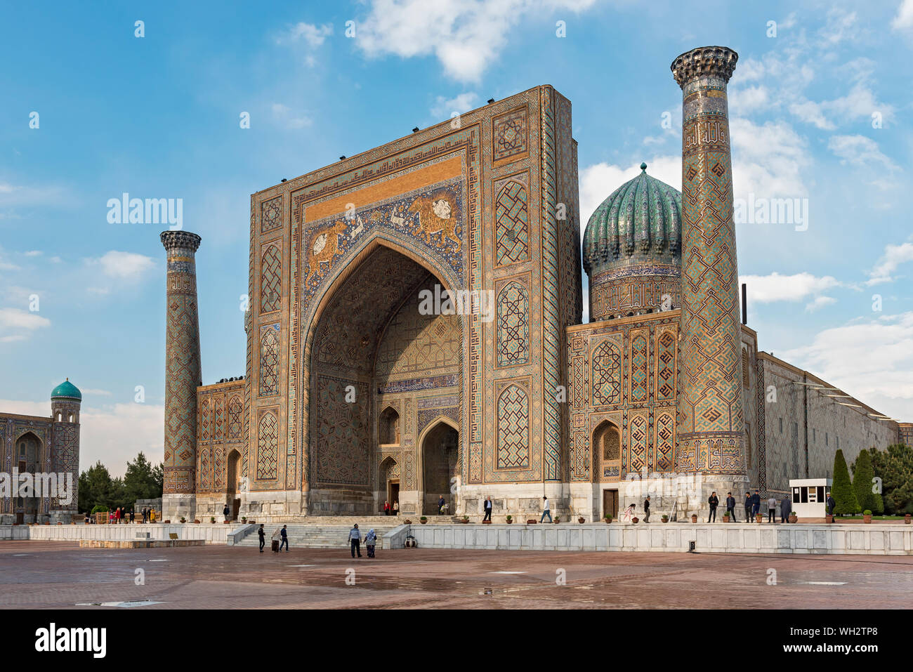 Sher-Dor Madrasah, Registan square, Samarkand, Uzbekistan Stock Photo