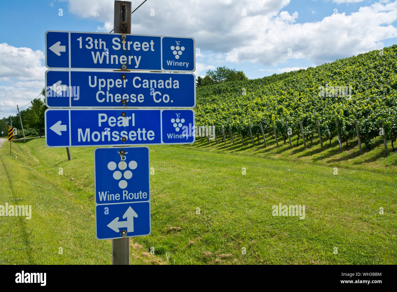 Wineries roads signs hires stock photography and images Alamy