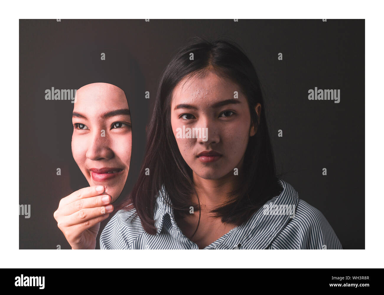 Black mask woman hi-res stock photography and images - Alamy