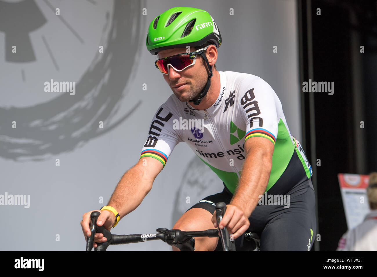 Mark CAVENDISH (Team Dimension Data), enrollment, half figure, half figure,  2nd stage, Marburg (GER) - Goettingen (GER), start in Marburg/Germany on  30.08.2019. Germany Tour 2019 from 29.08.- 01.09.2019 in Germany. | Usage  worldwide Stock Photo - Alamy