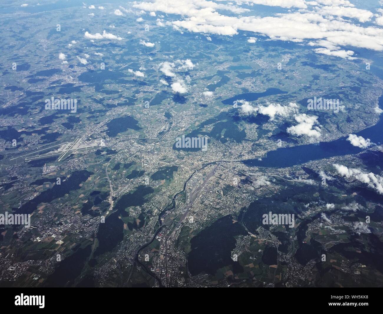 Zurich airport aerial hi-res stock photography and images - Alamy